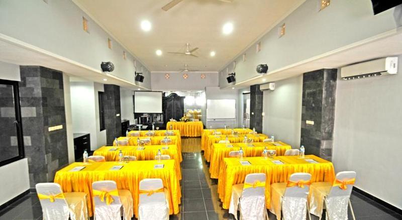 Arya Hotel & Spa Kuta  Ngoại thất bức ảnh